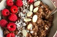 صبحانه مقوی برای دلبندتون درست کنید|  اوتمیل شکلاتی عالیه!