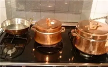 غذاهایی که نباید در ظروف مسی نگهداری شوند