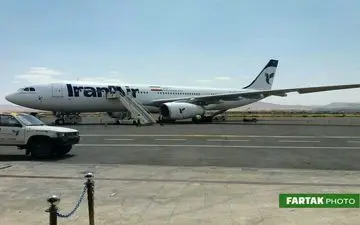 بازگشت حجاج از سرزمین وحی در فرودگاه کرمانشاه 