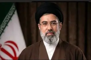  آیت‌الله سید مجتبی خامنه‌ای رهبر انقلاب از کودکی تا امروز با بازسازی هوش مصنوعی