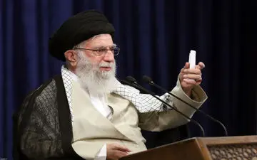 هشدار رهبر انقلاب درباره انتخابات ۱۴۰۰ / فریب سیاست تبلیغاتی دشمن در انتخابات را نخورید