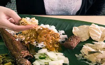 به این دلایل مهم حتما با دست غذا بخورید!