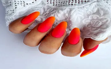 مدل ناخن آمبره پاییزی| میخوای شیک و مجلسی باشی این مدل رو امتحان کن!