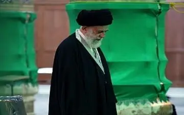 راز اقتدار رهبر انقلاب در برابر ابرقدرت‌های جهان چیست؟