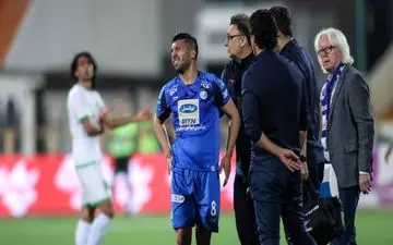 بازیکنان استقلال و ماشین‌سازی درگیر شدند