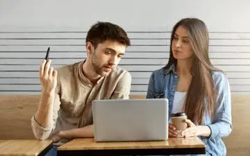 بهترین راه حمایت از همسر در شرایط مختلف