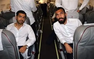 زوج استقلالی؛ دست کم یکی در ترکیب اصلی