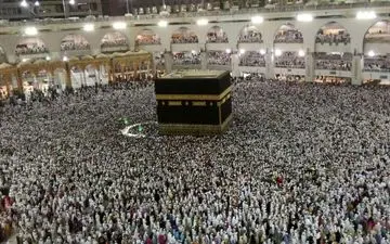 بارش باران در بیت‌الله‌ الحرام + ویدئو