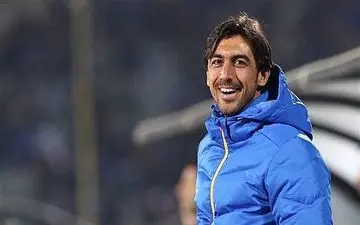 عکس ؛ بوسه جنجالی بیرانوند و رحمتی حاشیه ساز شد!