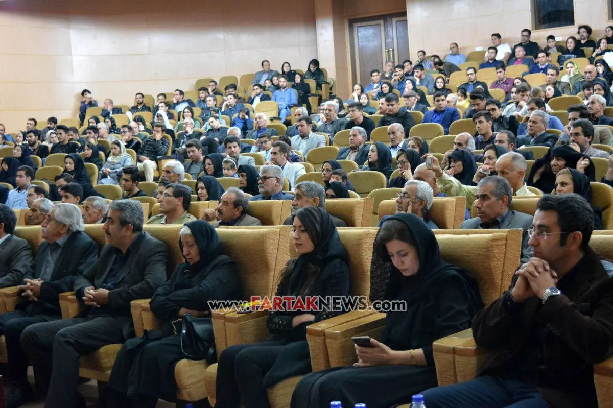 اختصاصی/ برگزاری مراسم اولین سالگرد درگذشت عارف لرستانی در کرمانشاه به روایت تصویر