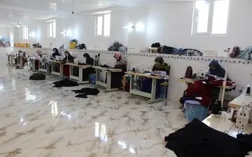 "قراردادها و برگه‌های سفید امضا" ترکه‌ای بر بالای سر کارگران