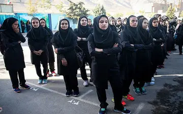  حوزه «آموزش» کشور دچار بحران شده است