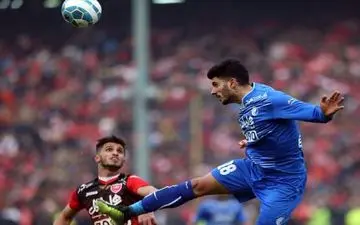 دردسر قرارداد ۴ ساله مدافع استقلال!