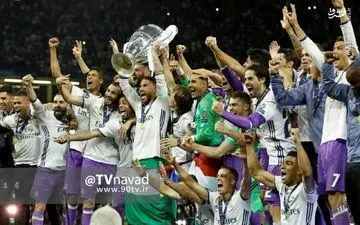 لحظه بالا رفتن جام قهرمانی توسط سرخیو راموس + عکس