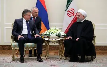 روحانی: ایران مصمم به توسعه همکاری‌ با کشورهای همسایه است/ جنگ و تشدید اختلافات منطقه ای به نفع هیچ کشوری نیست