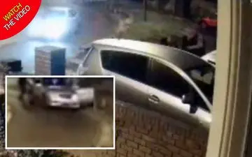 لحظه ربوده شدن زن جوان در خیابان خلوت