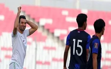 حاشیه بازی امارات و ایران| بازگشت مدافع اخراجی تیم ملی به میدان/ معجزه VAR