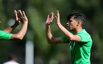 مهاجم سابق استقلال در چادرملو(عکس)