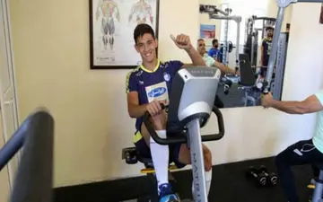 علاقه شدید بازیکن آینده‌دار فوتبال ایران به حضور در استقلال + عکس