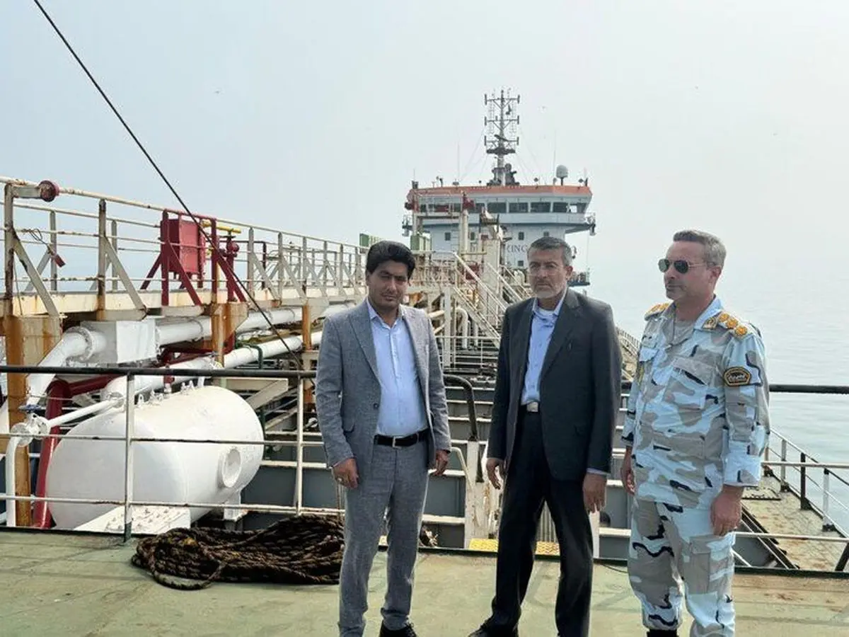  توقیف یک شناور در آب‌ های خلیج فارس/ ماجرا چیست؟ 