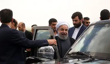 بازدید رییس‌جمهور از مناطق زلزله زده در استان کرمان 