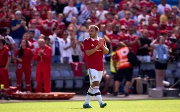 از ستاره جدید منچستریونایتد رونمایی شد (عکس)