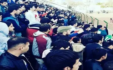 دیدار تیم های خوشه طلایی ساوه و ملوان بندرانزلی با تماشاگر شد