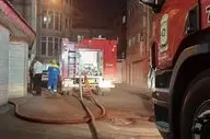 مومنی: مهار حریق یک ساختمان سه طبقه در رشت؛ ۵ نفر نجات یافتند