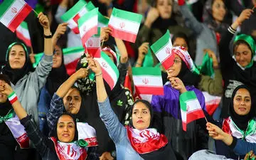 ورود بانوان به استادیوم آزادی در ایام نوروز!