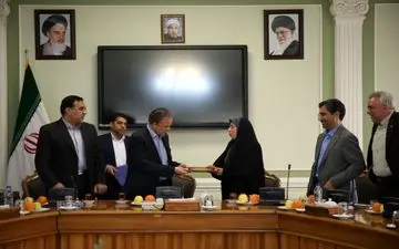 یک بانو به عنوان سرپرست یکی از معاونت های استانداری خراسان رضوی منصوب شد