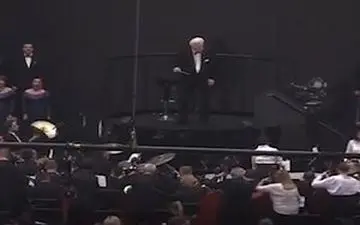 رکوردشکنی یک گروه ارکستر با ۸۰۰۰ نوازنده 