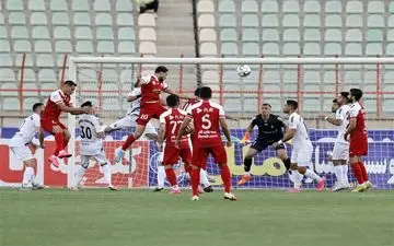 تایید اتهام جادوگری در بازی پرسپولیس؟ | کاغذی که دروازه‌بان در جورابش گذاشت!