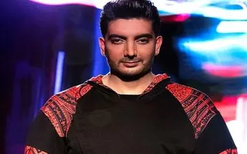  فرزاد فرزین42 ساله شد | فرزاد فرزین در جشن تولدش با استایلی شیک و متفاوت
