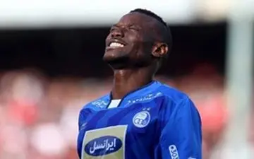 مامه تیام بالاخره تصمیمش را گرفت /مهاجم سنگالی از استقلال شماره حساب خواست!