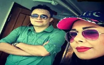 سلفی جالب بازیگر مشهور و همسرش