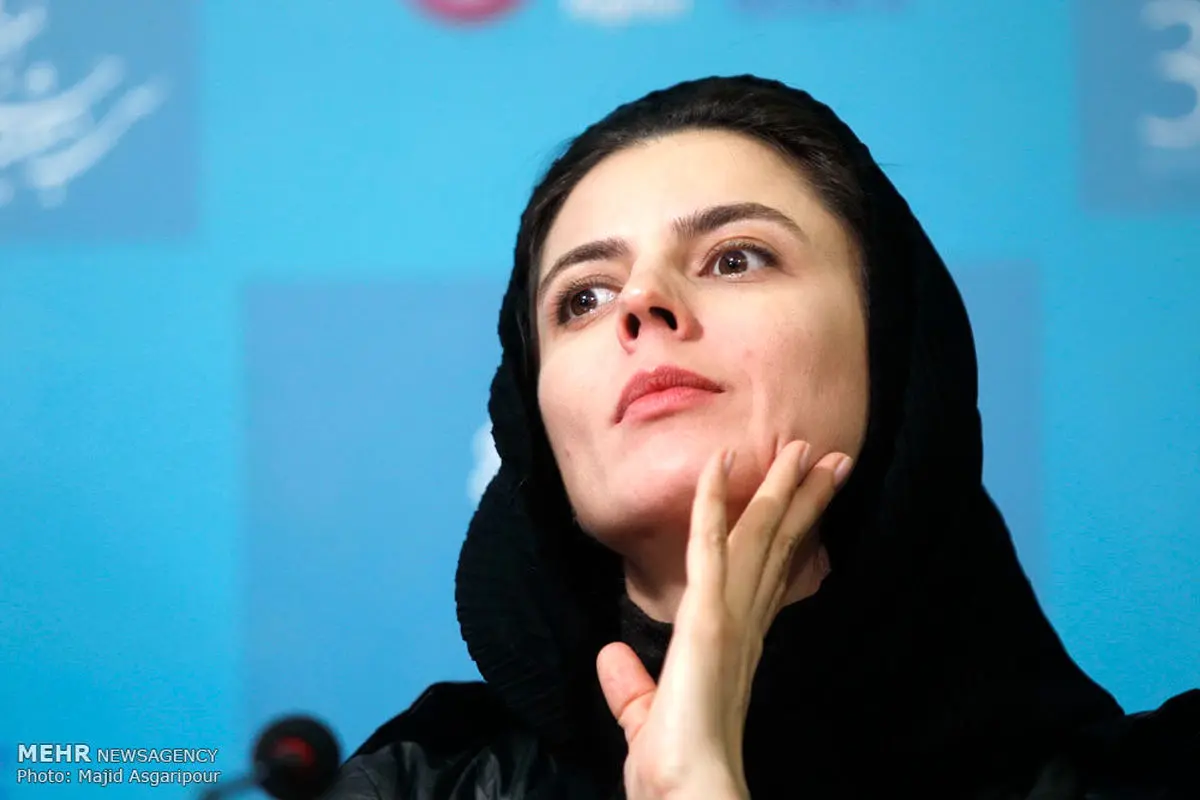 لیلا حاتمی اصلاح حجاب آموزش می‌دهد!/عکس 