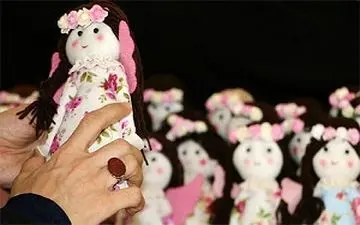 هدیه ویژه کودکان ایرانی به کودکان عراقی در مراسم پیاده روی اربعین + فیلم 