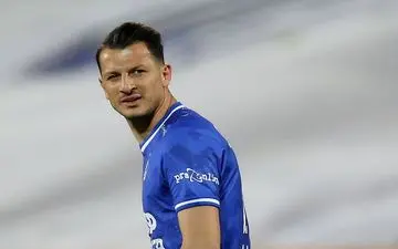 آرمان رمضانی، همه عکس‌هایش با پیراهن استقلال را پاک کرد