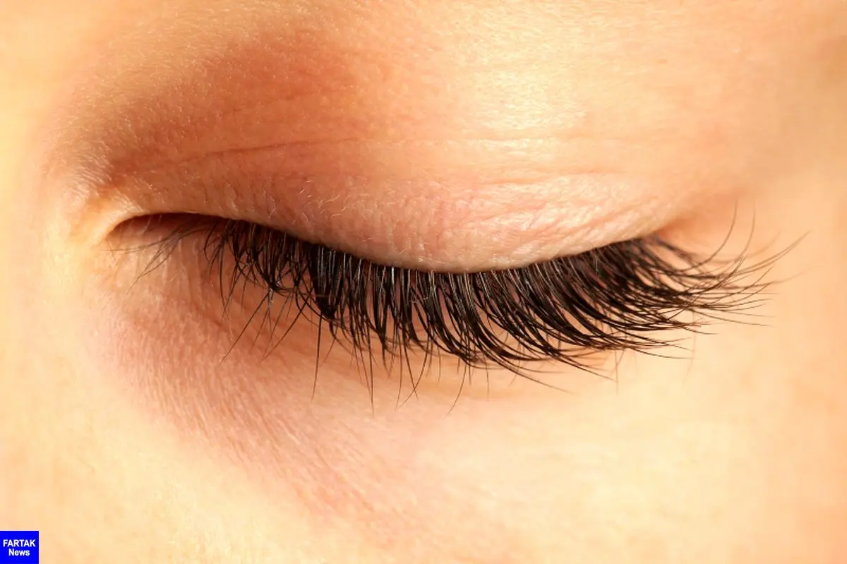 درمان خانگی افتادگی و پف پلک چشم | درمان‌های طبیعی برای پلک‌های پف دار و افتاده