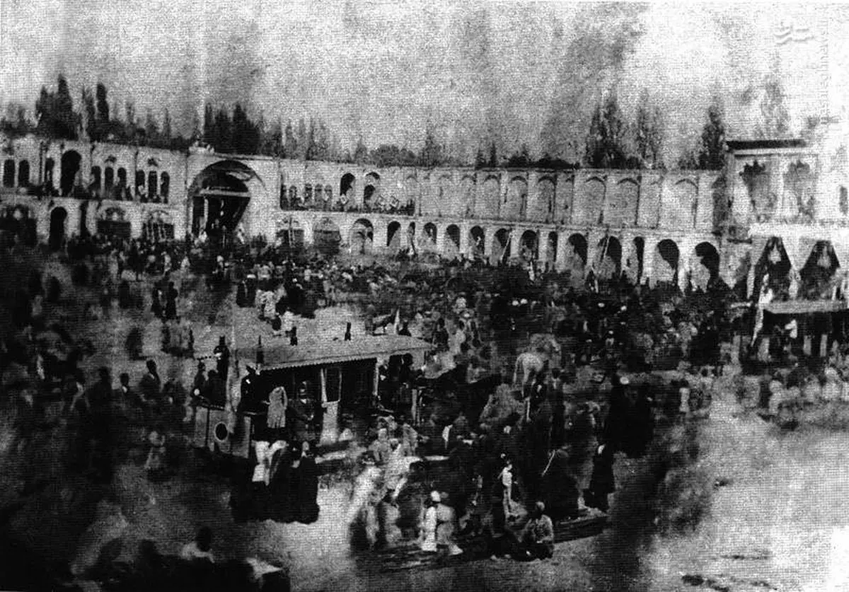 عکس/ میدان توپخانه تهران در سال 1270