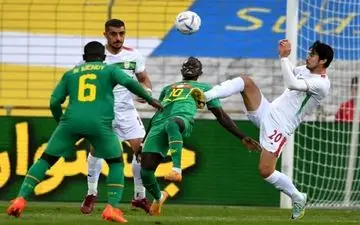 سایت گل: مانه مقابل دفاع سرسخت ایران ناامید شد 