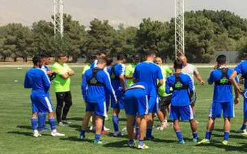  گزارش تمرین استقلال/ برخورد گرم نیکبخت واحدی با بازیکنان
