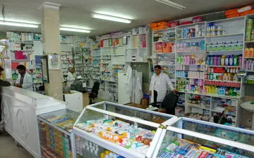 چرخ اقتصاد داروخانه‌ها با فروش محصولات آرایشی بهداشتی می‌چرخد

