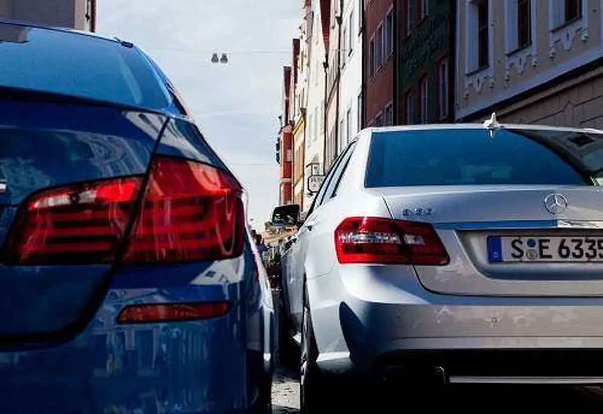 ﻿ترامپ خودروسازان آلمانی را به اعمال تعرفه 35 درصدی تهدید کرد