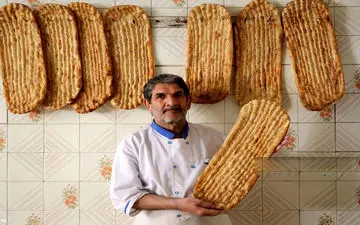 فروش نان با یک سامانه جدید / طرح هوشمندسازی نرخ آرد و نان کلید خورد 