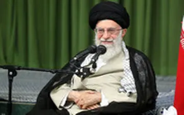  رهبر انقلاب: نگذارید زبان فارسی دچار فرسودگی و ویرانی شود