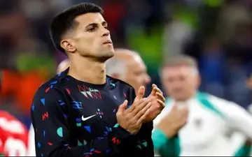 بازگشت پرهیاهو، واقعیت سرد در بارسلونا؛ فلیک و معمای کانسلو