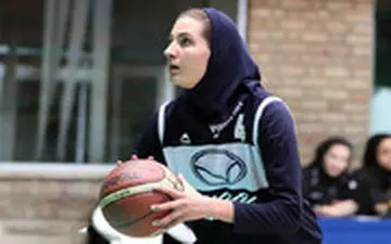 شاهکار دلارام وکیلی بسکتبالیست ایرانی در کنار ستاره‌های جهان