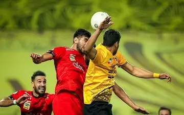 استیلی: بازی‌های سپاهان آسان‌تر از پرسپولیس است/ استقلال به پرسپولیس کمک کرد! 