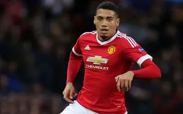 سرخ پوشان به دنبال تمدید قرارداد یک ستاره